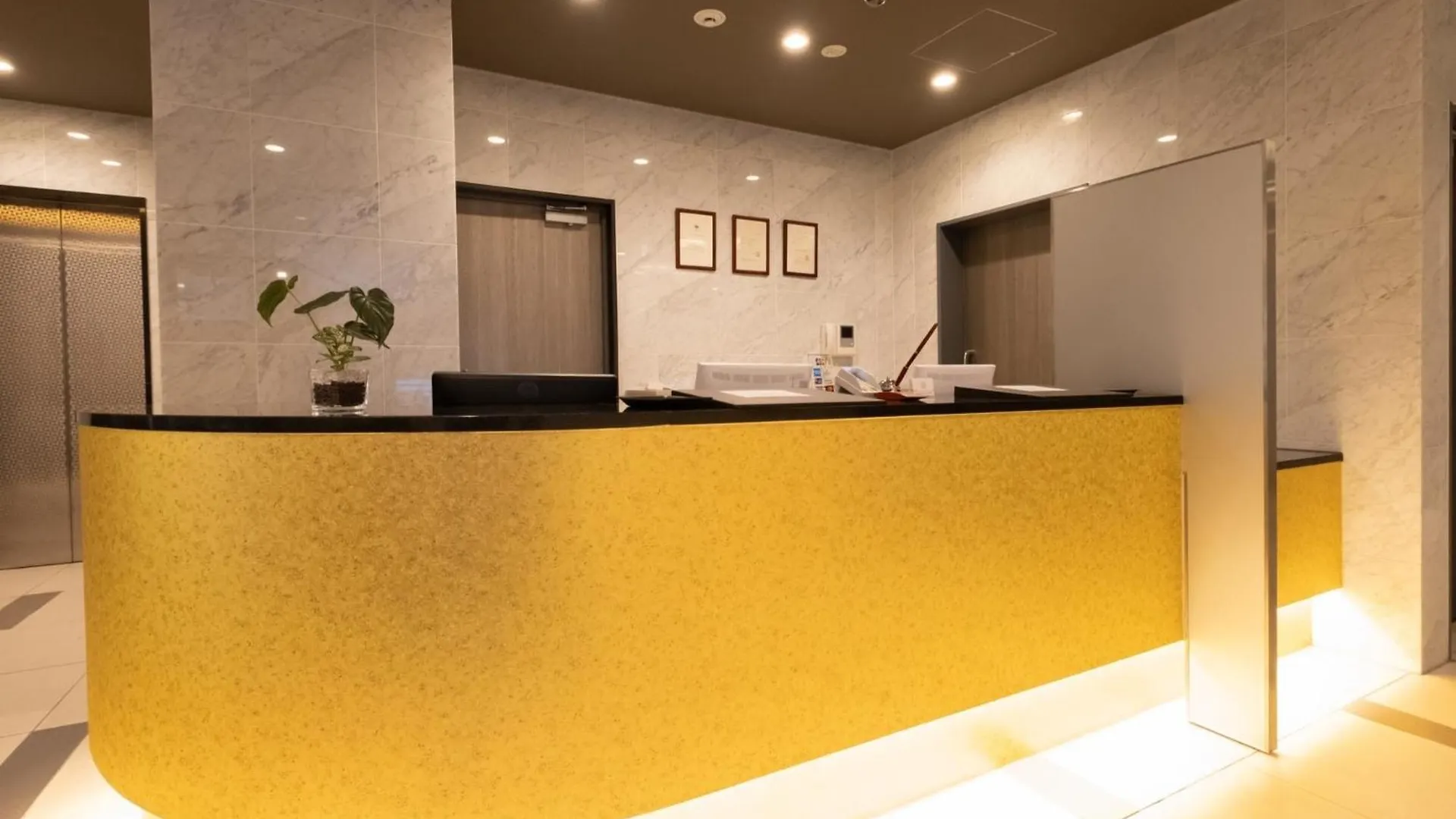 Nihonbashi Luxe Hotel - Vacation Stay 77582V Osaka