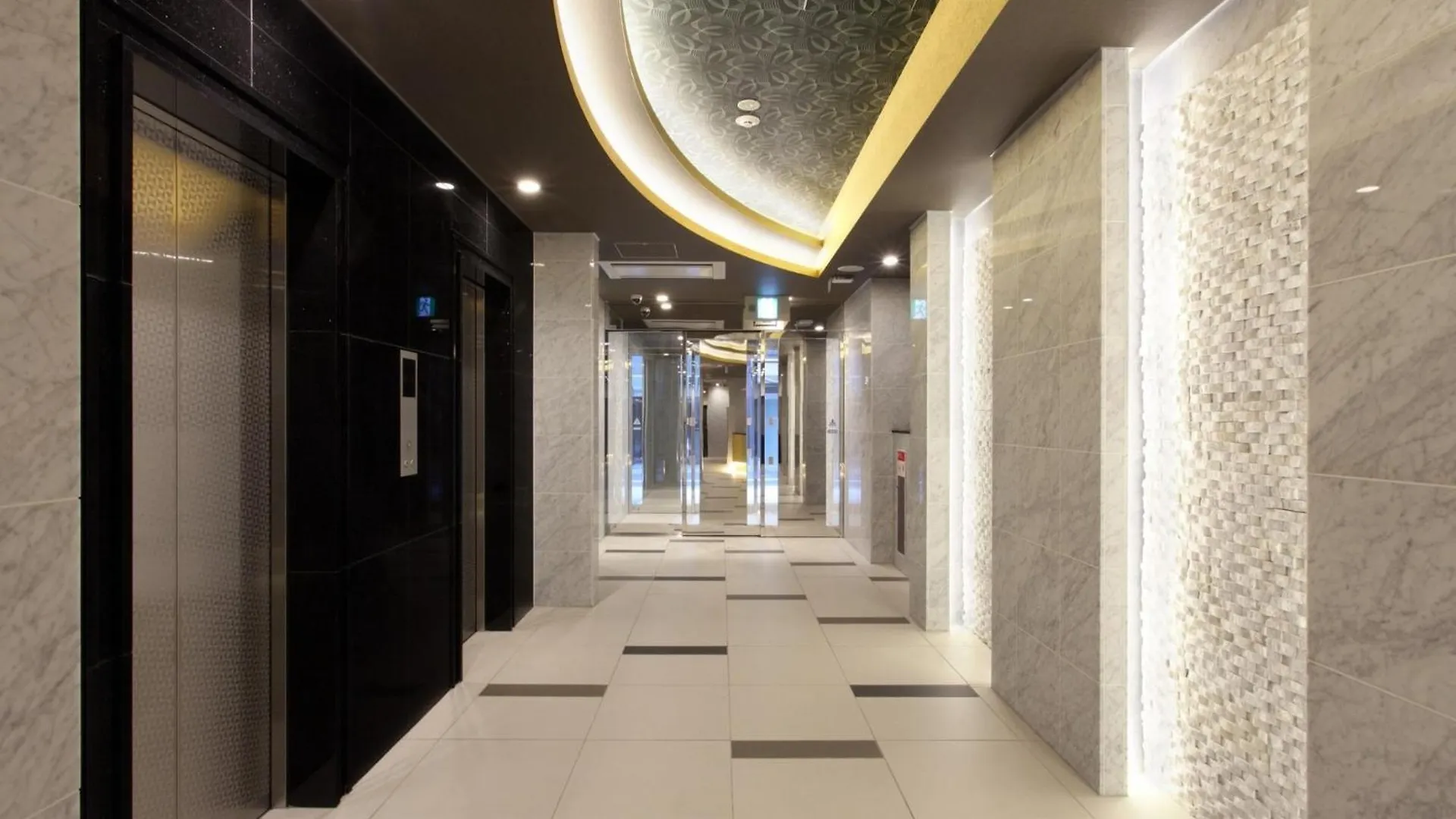 Nihonbashi Luxe Hotel - Vacation Stay 77582V Osaka
